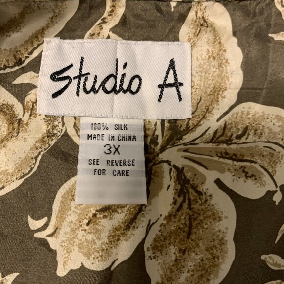 Studio A Brand Women's 100% Silk Blouse, Size 3X, NWT - Picture 5 of 5